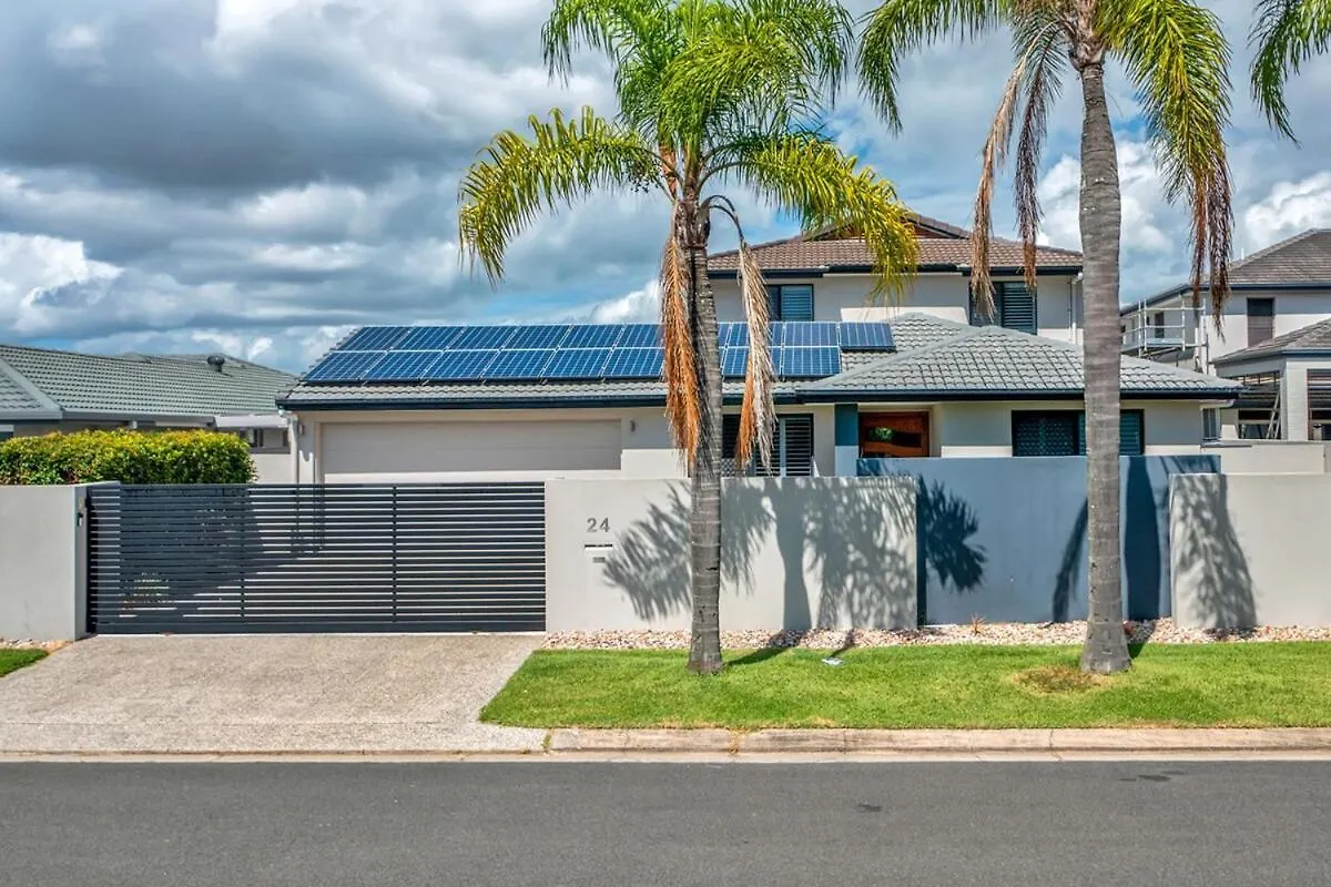 Yalla24-Luxury Resort Style Home Mooloolaba Holiday home