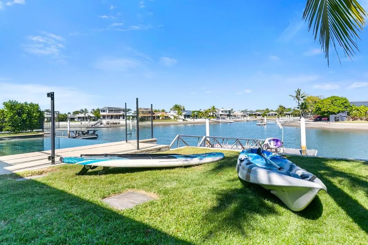 Holiday home Yalla24-Luxury Resort Style Home Mooloolaba