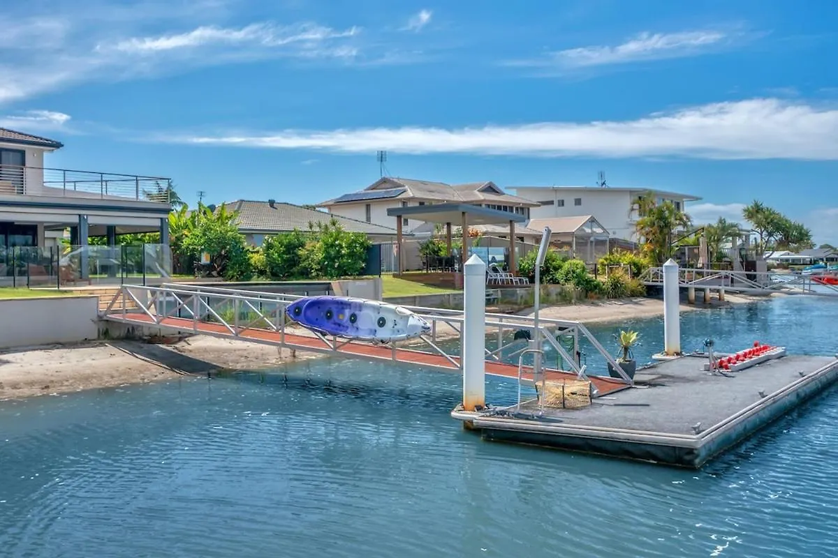 Holiday home Yalla24-Luxury Resort Style Home Mooloolaba