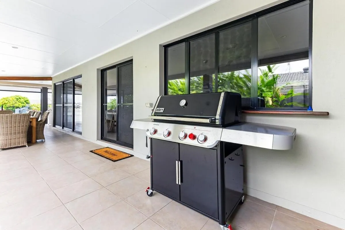 Yalla24-Luxury Resort Style Home Mooloolaba Australia