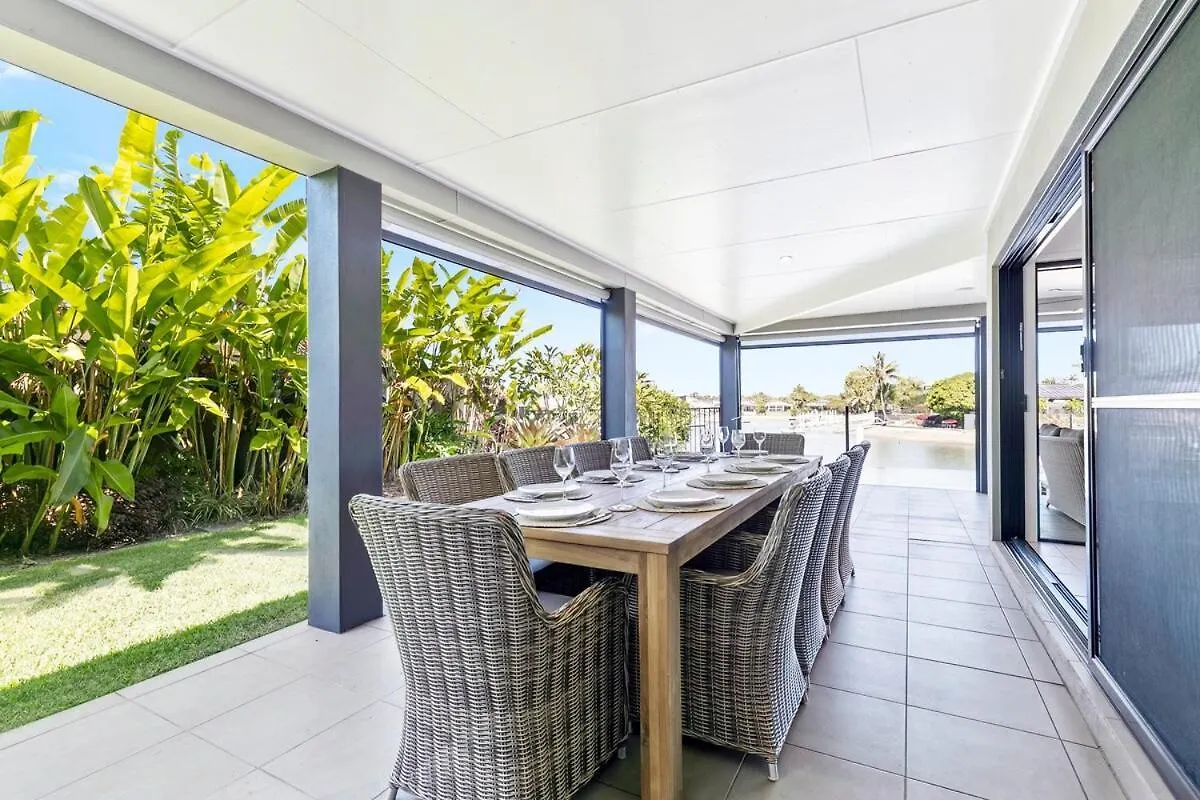 Yalla24-Luxury Resort Style Home Mooloolaba